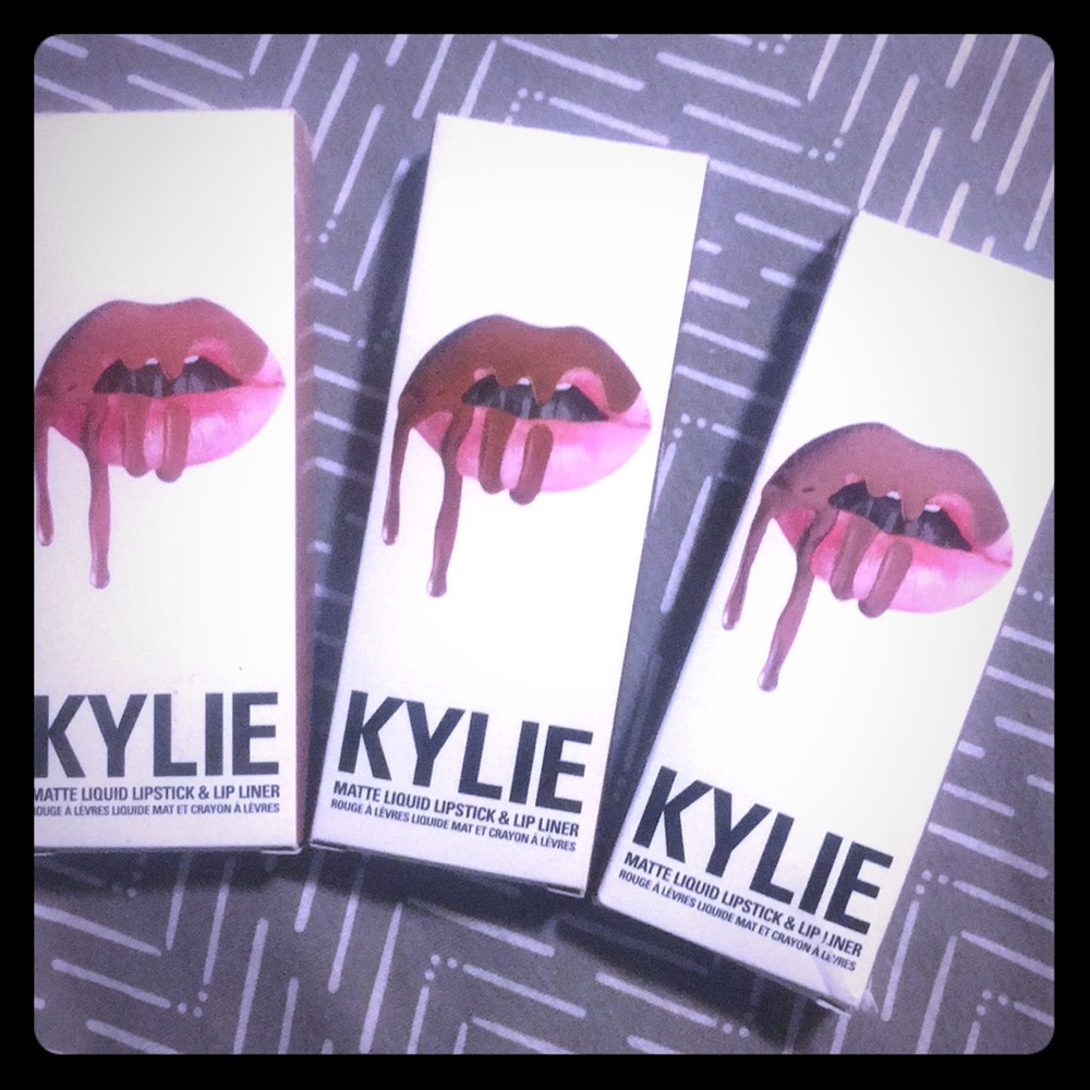 💋KYLIE LIPKITS💄